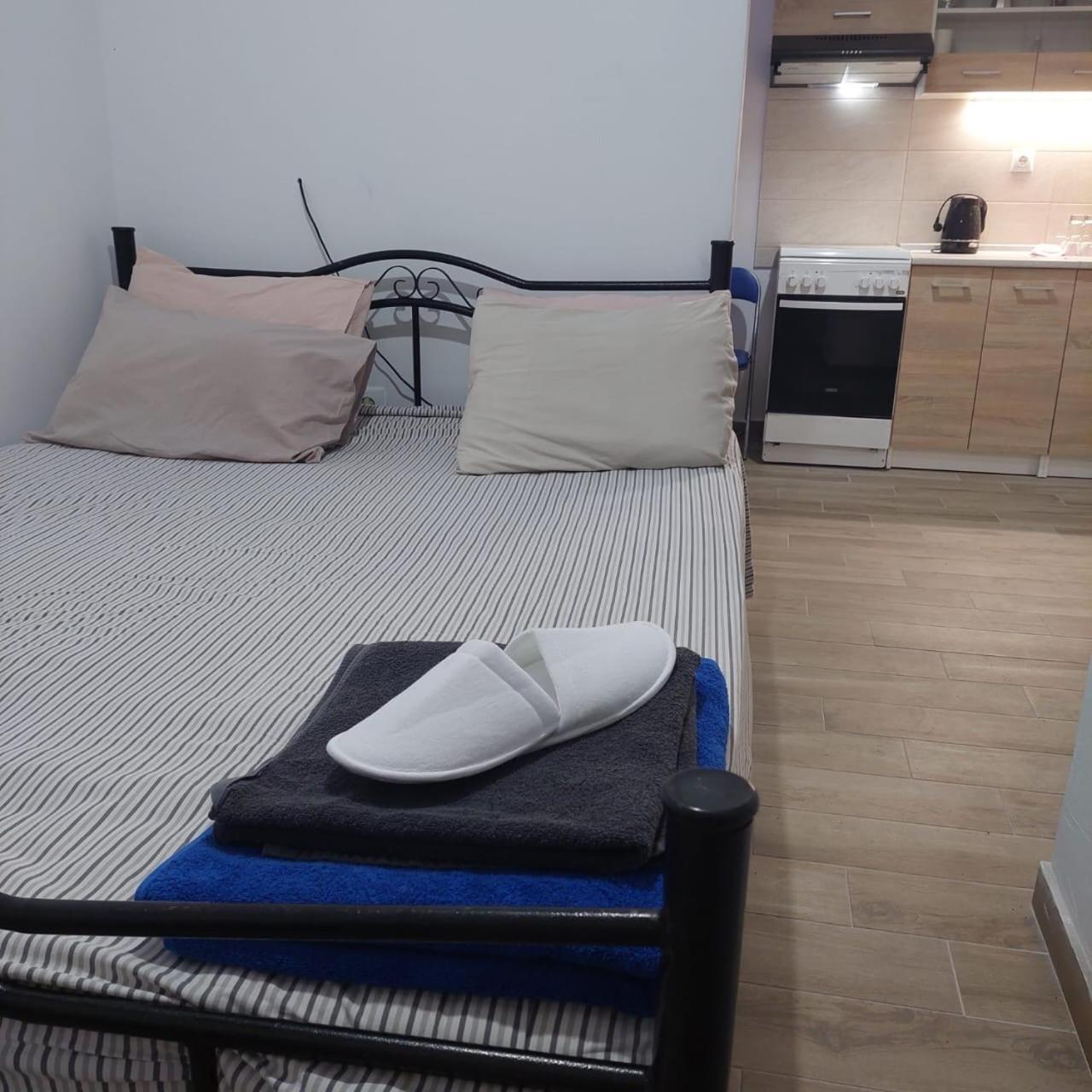 Small Studio Center 2 เทสซาโลนิกิ ภายนอก รูปภาพ